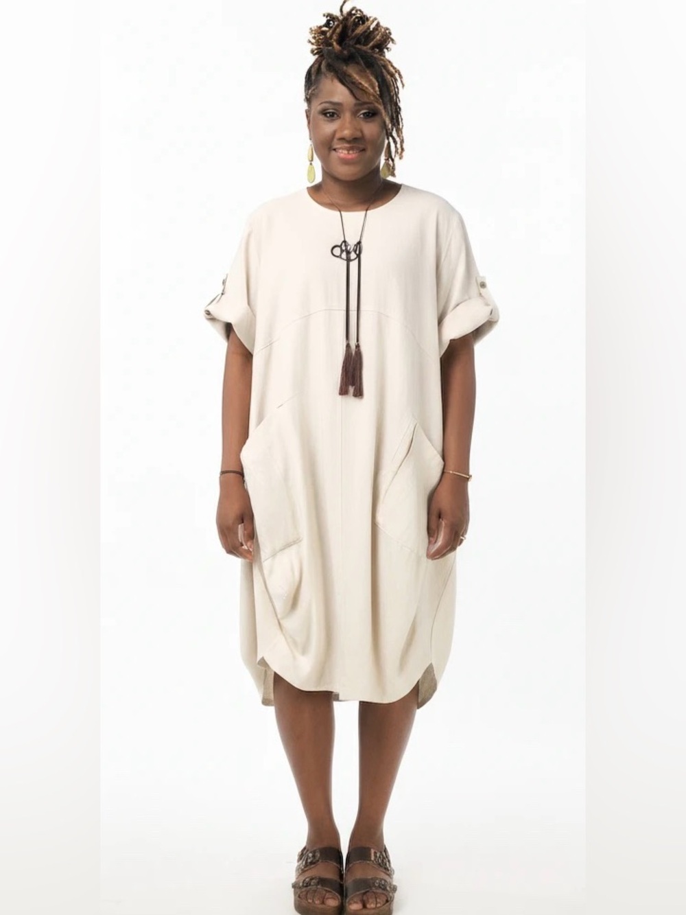 Relaxed Ivory Pocket Shift Dress